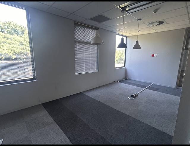 600M² OFFICE TO LET IN MENLYN